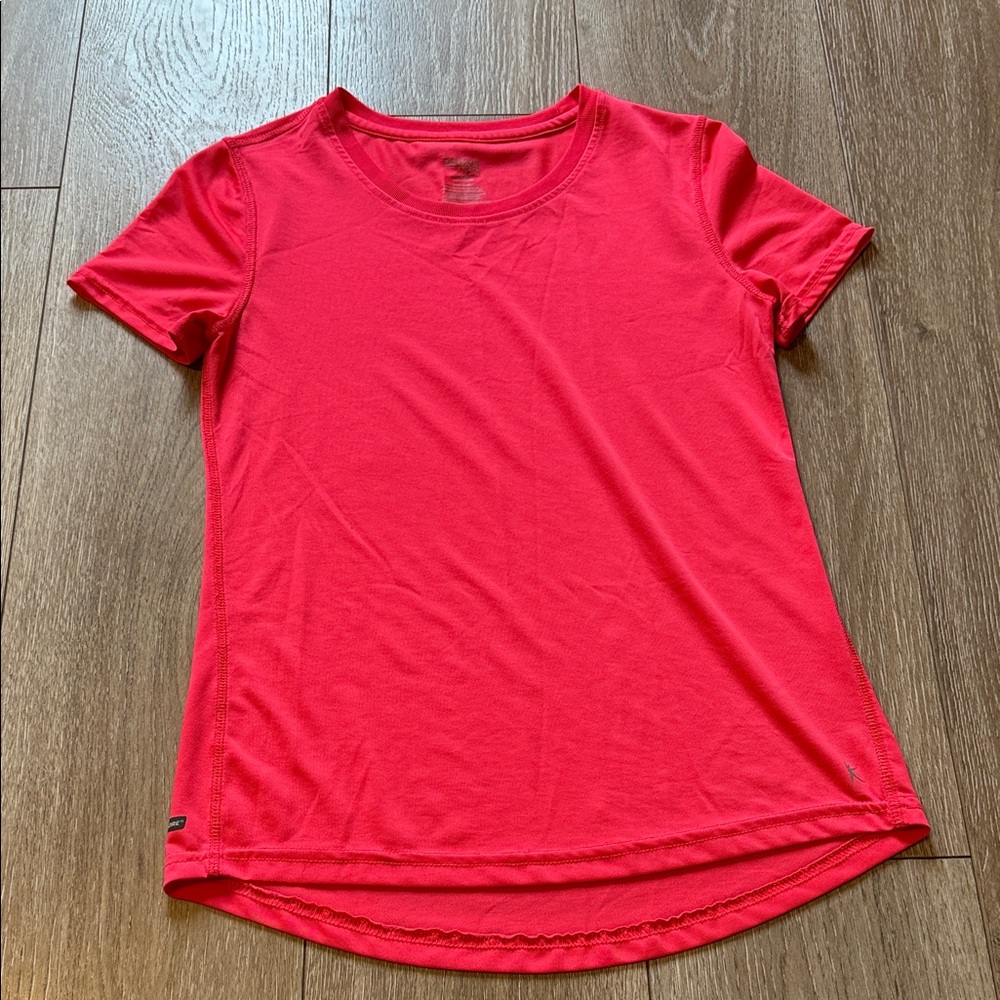 Danskin Vibrant Red Short Sleeve Tee